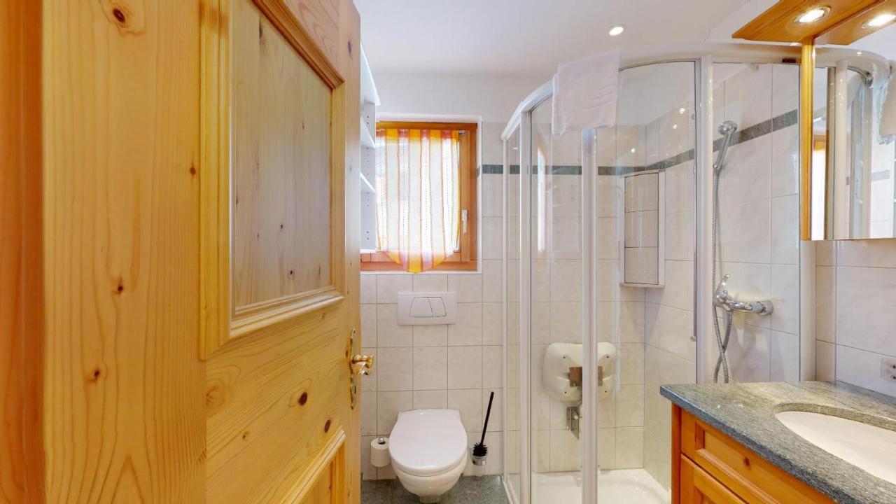Stambuoch Apartman Celerina/Schlarigna Kültér fotó